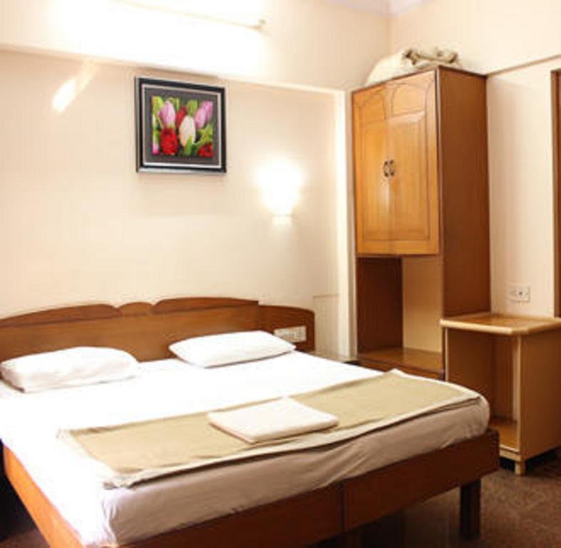 Hotel Karan Palace Мумбаї Номер фото